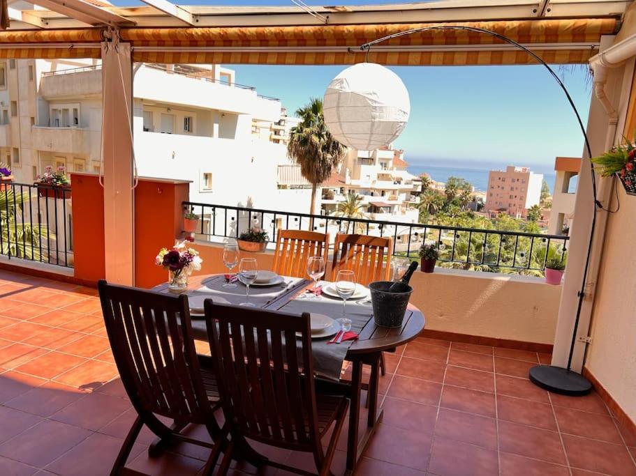 Benalmadena Costa Malaga Apartamento Muy Acogedor Con Vistas Al Mar Terraza Gigante Para Verano E Invierno Parking 외부 사진