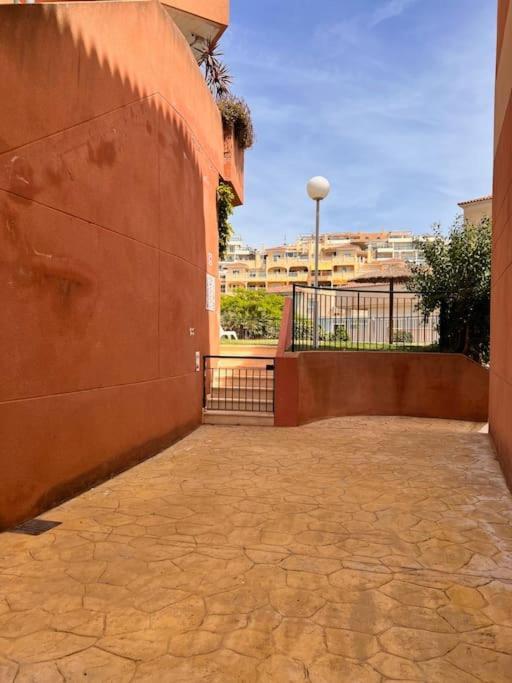 Benalmadena Costa Malaga Apartamento Muy Acogedor Con Vistas Al Mar Terraza Gigante Para Verano E Invierno Parking 외부 사진