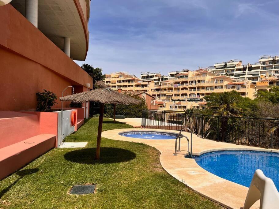 Benalmadena Costa Malaga Apartamento Muy Acogedor Con Vistas Al Mar Terraza Gigante Para Verano E Invierno Parking 외부 사진