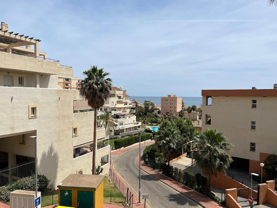 Benalmadena Costa Malaga Apartamento Muy Acogedor Con Vistas Al Mar Terraza Gigante Para Verano E Invierno Parking 외부 사진
